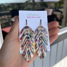 Load image into Gallery viewer, Long palm leaf earrings - Confetti no.2
