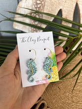 Load image into Gallery viewer, Clay - Seahorse earrings
