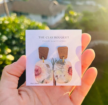 Load image into Gallery viewer, Clay - Sunflower earrings
