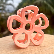 Load image into Gallery viewer, Hibiscus hair clip - Bright colors
