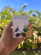 Load image into Gallery viewer, Beaded earrings no.2
