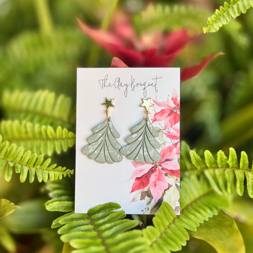 Clay - Snowy Christmas tree earrings