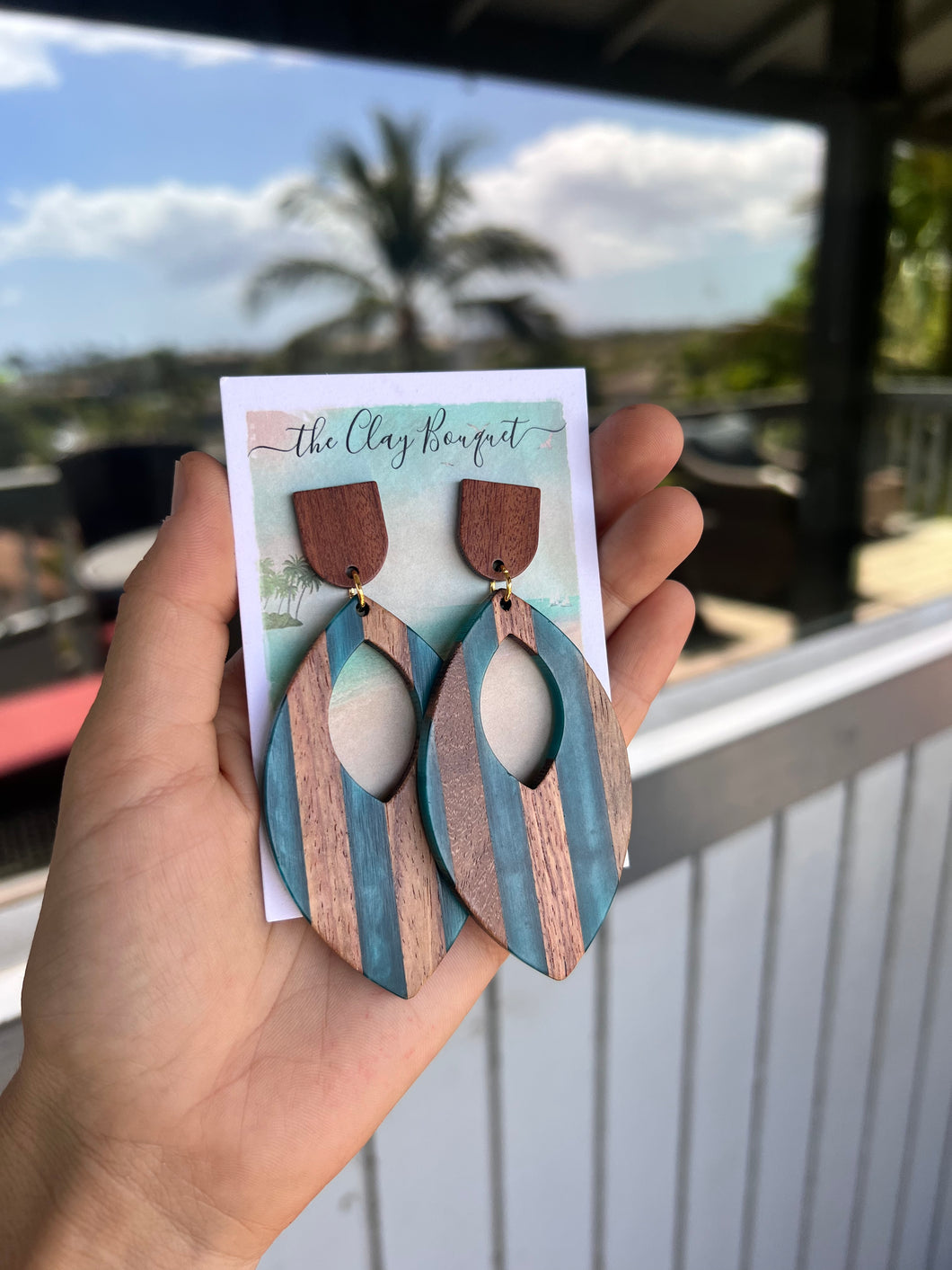 Oversized striped teardrop earrings - Teal