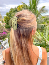 Load image into Gallery viewer, Leaf hair clip - Sage
