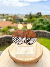 Load image into Gallery viewer, Wooden Palm earrings
