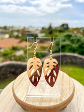 Load image into Gallery viewer, Monstera Adansonii earrings
