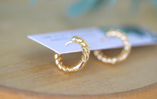 Load image into Gallery viewer, Gold earrings - braided hoop
